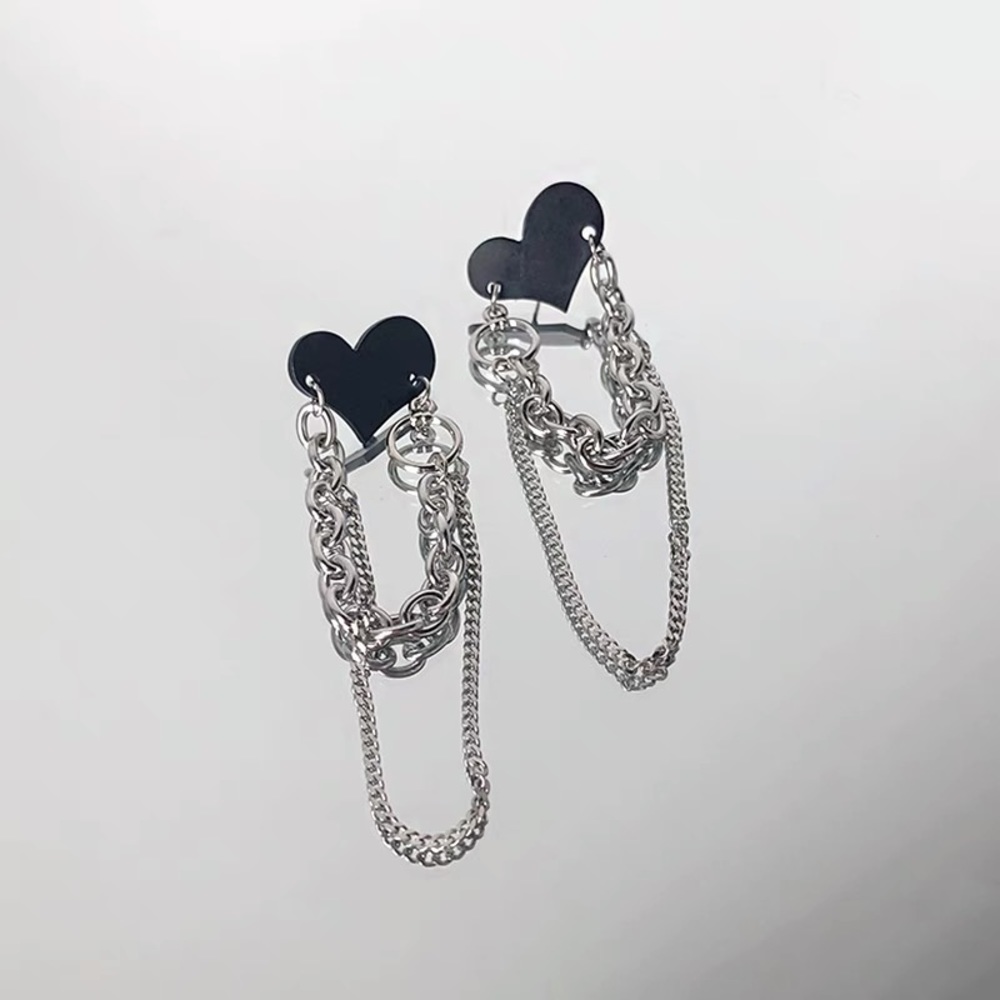Punk heart earrings with chains NWT